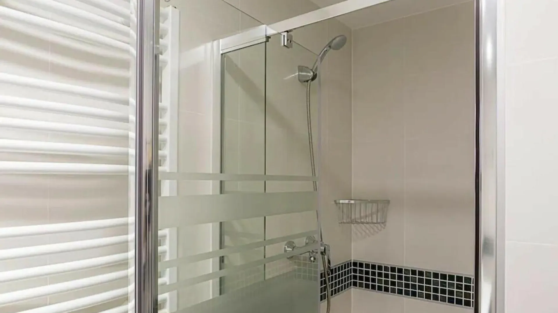 Apartment 2Bedroom Duplex In Hortaleza Near Metro Madrid