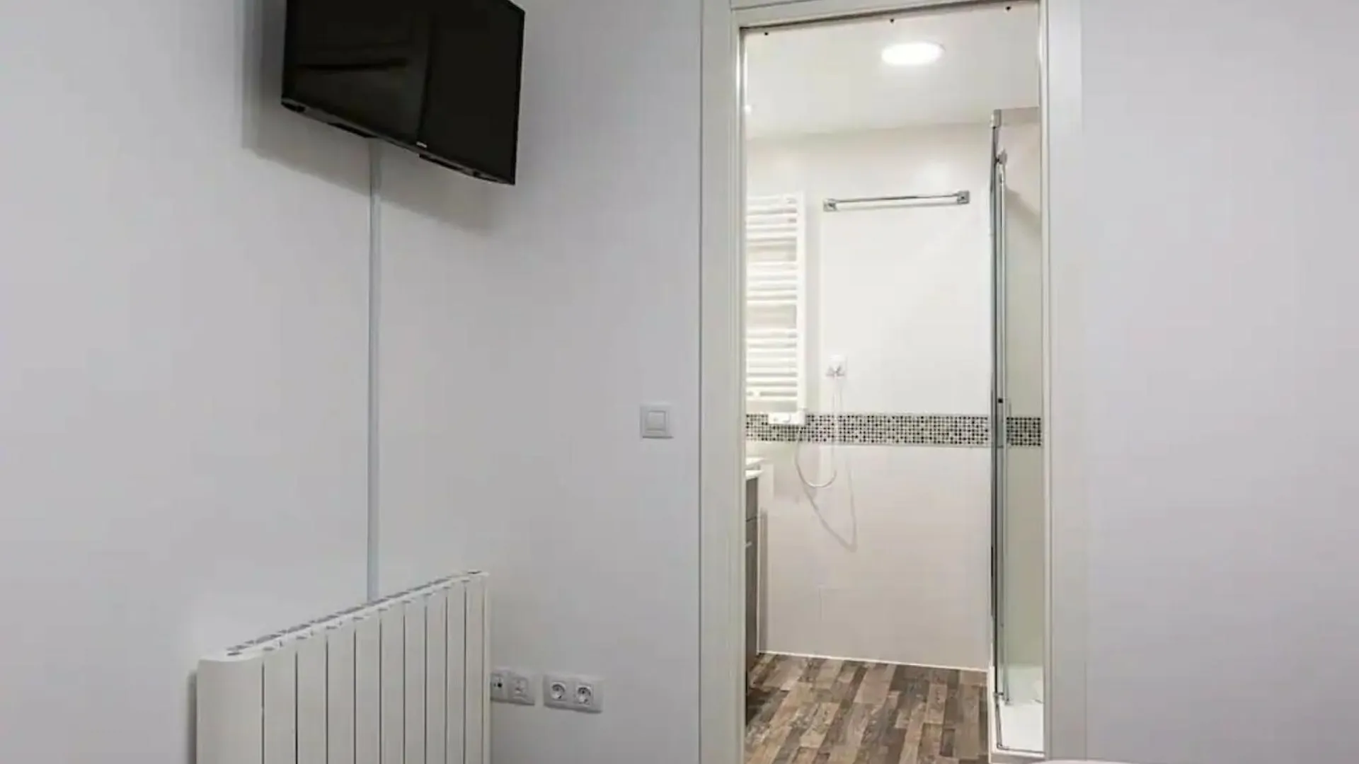 Apartment 2Bedroom Duplex In Hortaleza Near Metro Madrid Spain