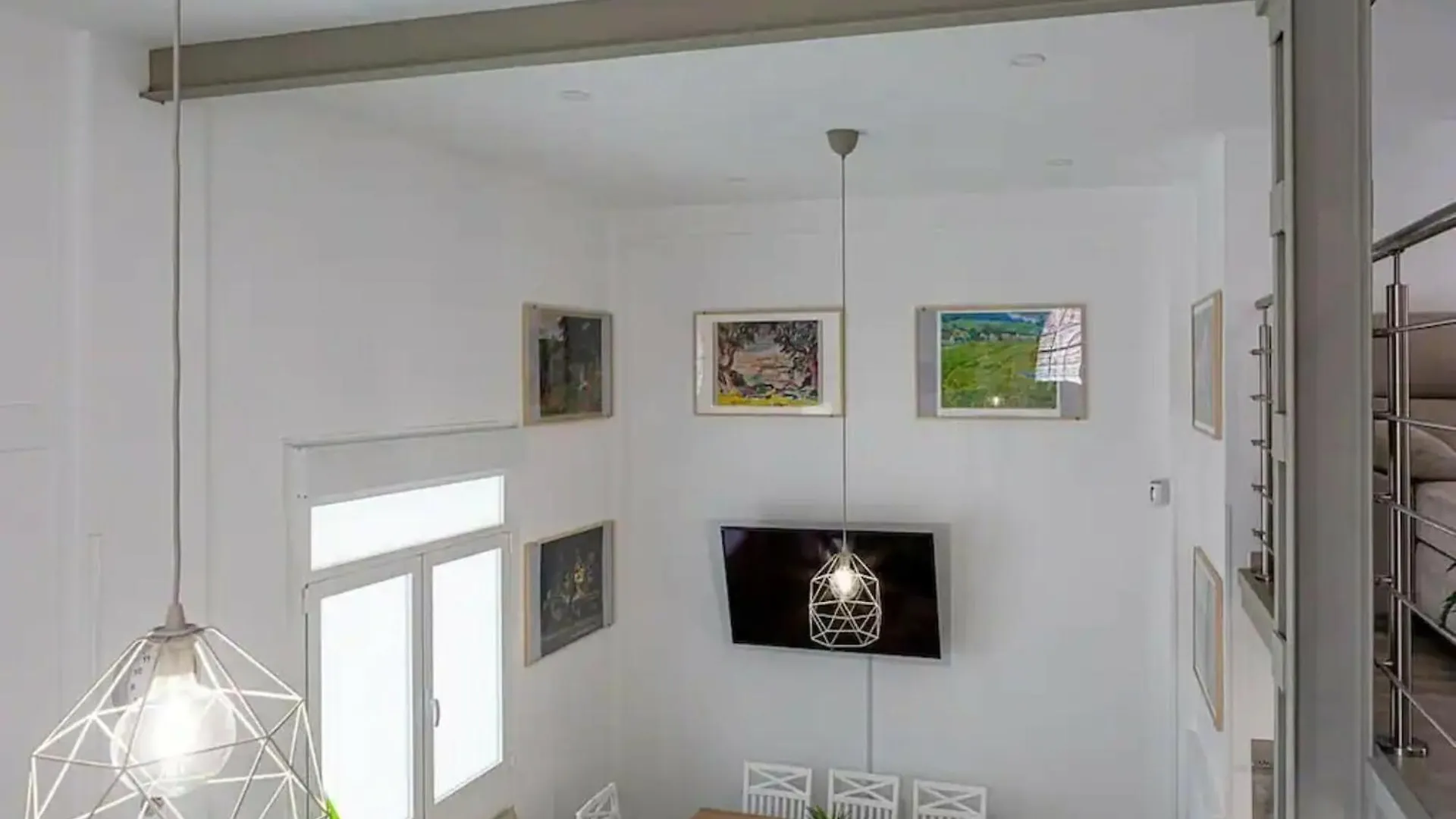 2Bedroom Duplex In Hortaleza Near Metro Madrid Spain