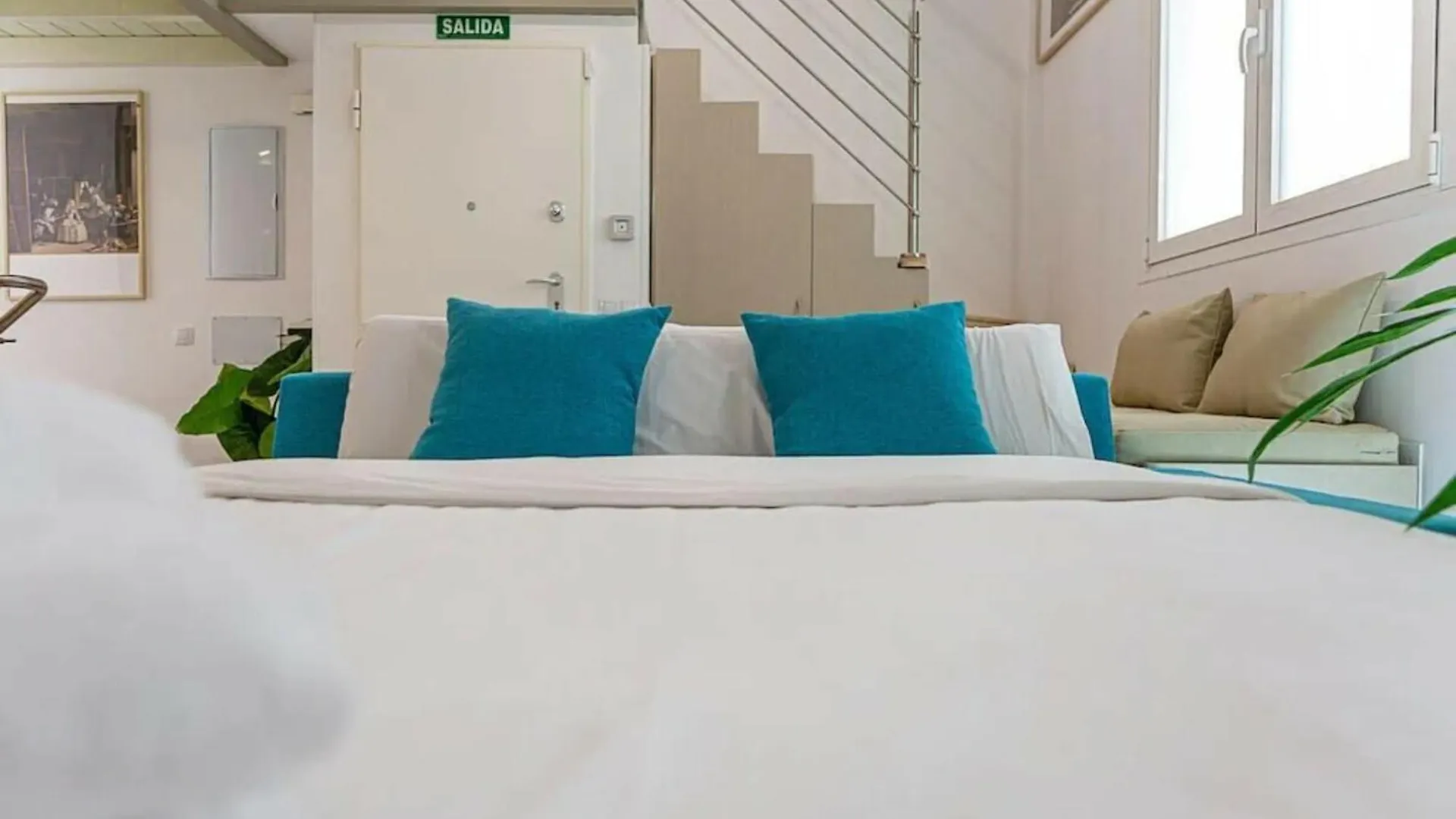 2Bedroom Duplex In Hortaleza Near Metro Madrid